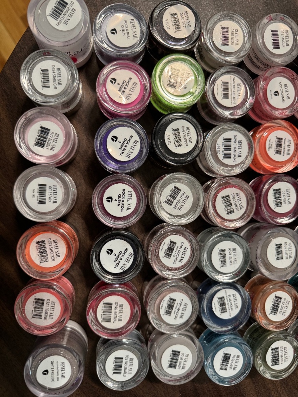 Revel Nail Dip - 100 pots